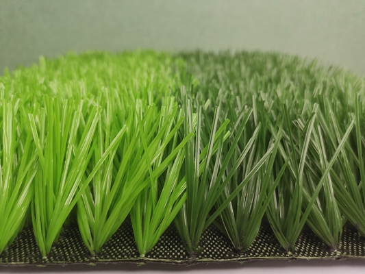 LA CHINE Herbe 50mm artificielle verte résistante UV pour le terrain de football fournisseur