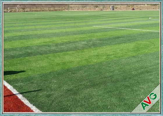 LA CHINE herbe artificielle de synthétique du football de taille de pile de 50mm/de 40mm pour des terrains de football fournisseur