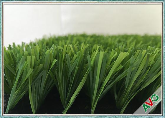 LA CHINE Pelouses artificielles d'herbe de faux d'herbe du football résistant d'abrasion pour le terrain de jeu d'école fournisseur