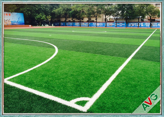 LA CHINE Gazon synthétique du football d'OIN 14001 13000 Dtex pour le terrain de football professionnel fournisseur
