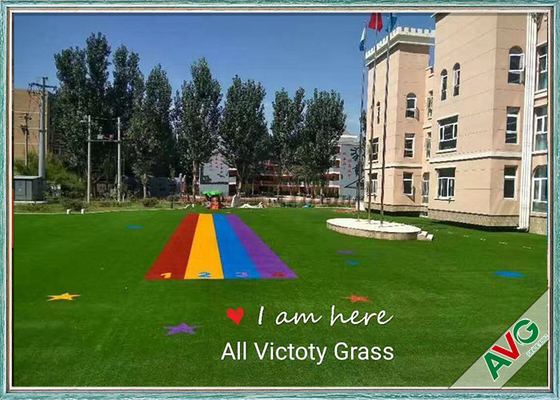 LA CHINE Aucun temps n'a limité aménager l'herbe en parc artificielle favorable à l'environnement fournisseur