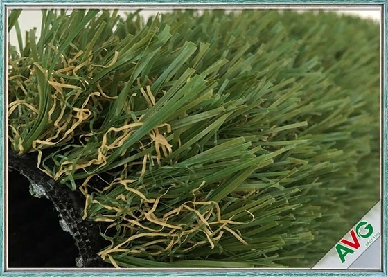 LA CHINE Herbe artificielle d'herbe de plénitude de jardin artificiel d'intérieur à haute densité de surface fournisseur