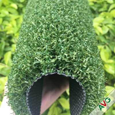 LA CHINE herbe artificielle de golf naturel de taille de pile de 10mm/putting green d'intérieur de golf fournisseur
