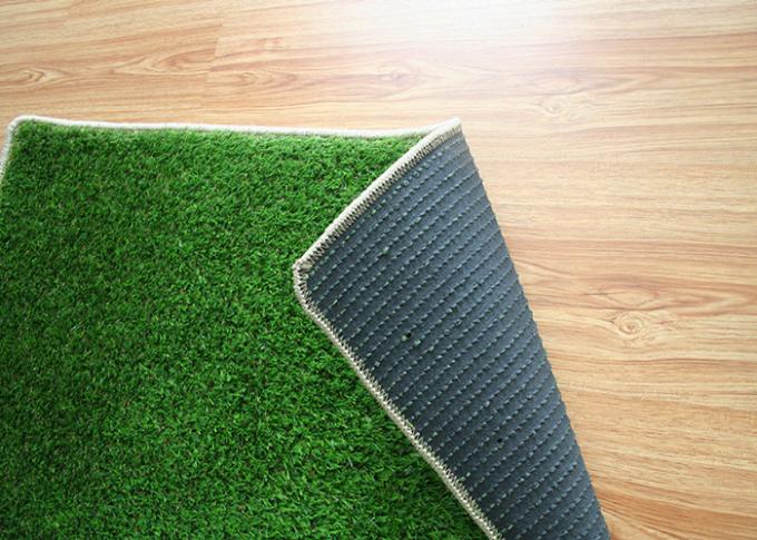 La fibre unique forment le vert extérieur d'intérieur de gazon d'herbe de tapis artificiel pour la décoration de ville 0