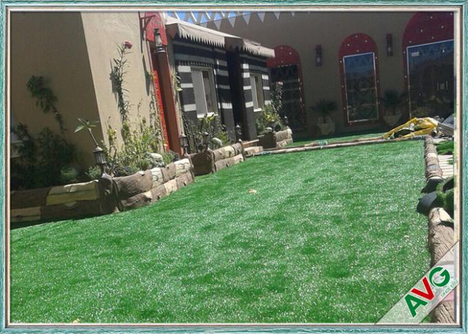Facile installez l'herbe artificielle extérieure, gazon artificiel d'herbe de jardin pour des chiens 0