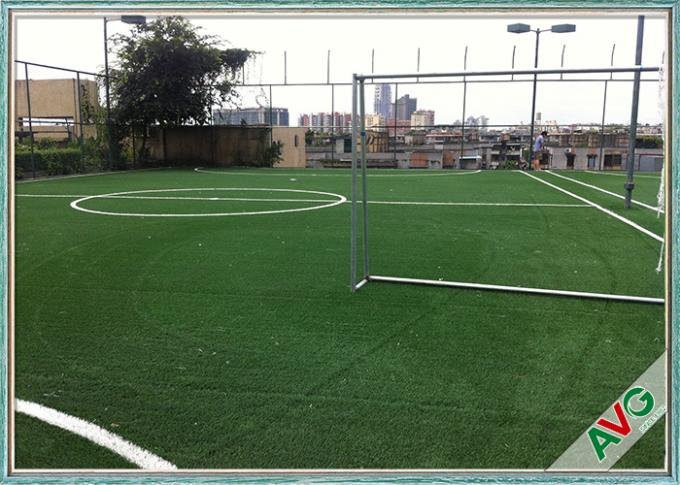 La vrais herbe/gazon artificiels de regard du football pour des stades de football mettent en place 0
