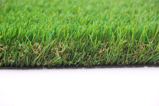 LA CHINE Le tapis artificiel de jardin d'herbe de paysage engazonnent le gazon d'herbe de 50MM fournisseur