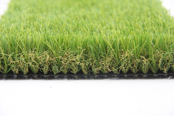 LA CHINE Tapis d'herbe de l'herbe 30mm de paysage pour la décoration en plastique de jardinage de gazon fournisseur