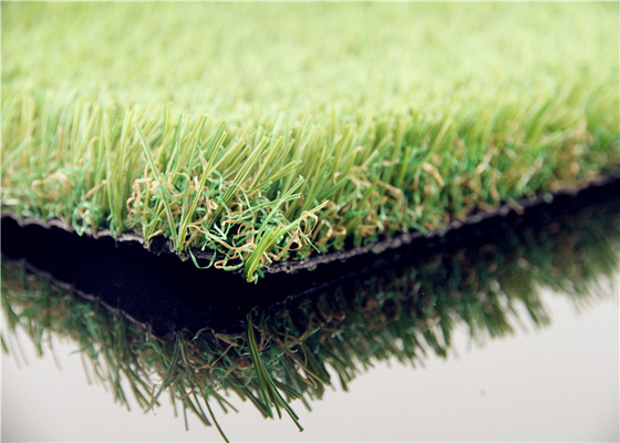 LA CHINE herbe artificielle de jardin de villa de mur de 10mm, faux gazon 6800 Dtex de jardin fournisseur