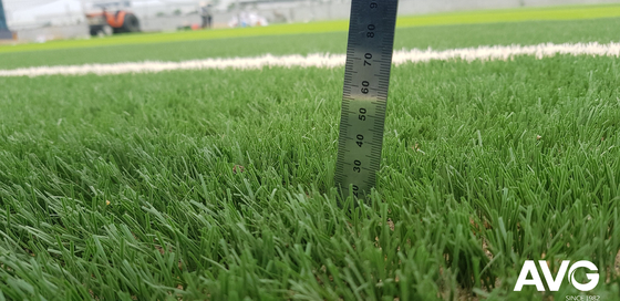 LA CHINE Gazon synthétique de remplissage 60mm artificiel à haute densité d'herbe pour le football fournisseur