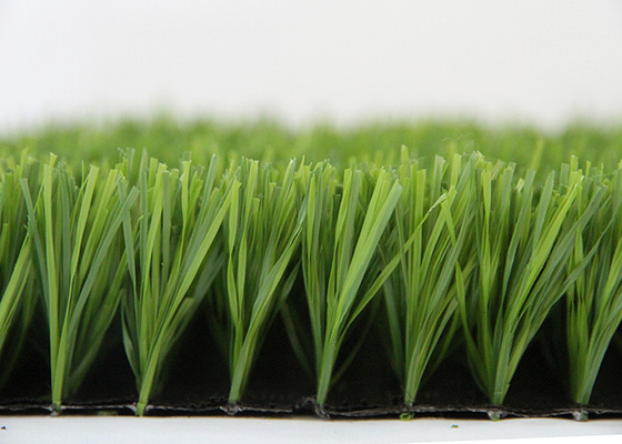 LA CHINE L'herbe fausse de gazon artificiel fait sur commande du football tapissent la longueur de petit pain de 20m - de 25m fournisseur