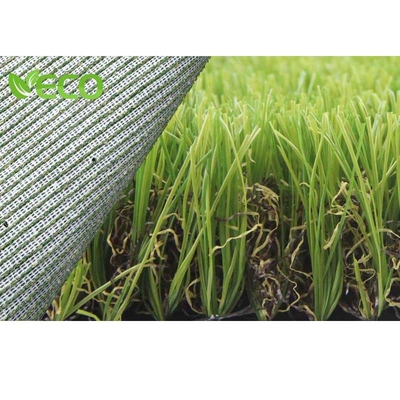 LA CHINE Support synthétique semblant naturel d'Eco de pelouse d'herbe de couverture artificielle commerciale de gazon recyclable fournisseur