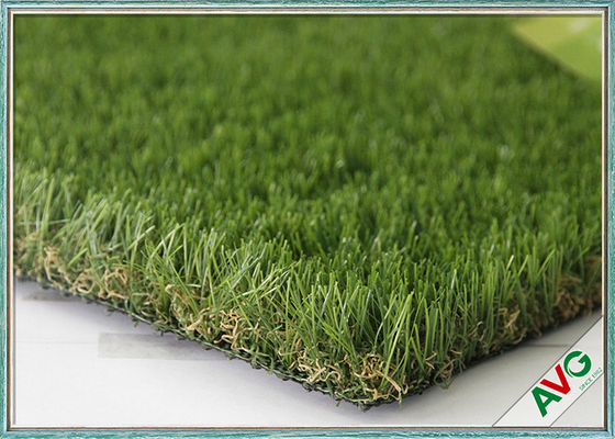LA CHINE 8000 herbes artificielles extérieures décoratives de Dtex/herbe synthétique avec le revêtement de latex fournisseur
