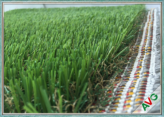 LA CHINE Putting green artificiel extérieur d'intérieur d'herbe pour des enfants jouant le GV/ESTO/CE fournisseur