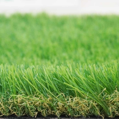 LA CHINE pelouse artificielle d'herbe de 30Mm pour la région commerciale de jardin de luxe fournisseur