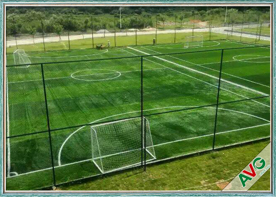 LA CHINE Gazon artificiel du football facile d'entretien, terrains de football artificiels d'herbe fournisseur