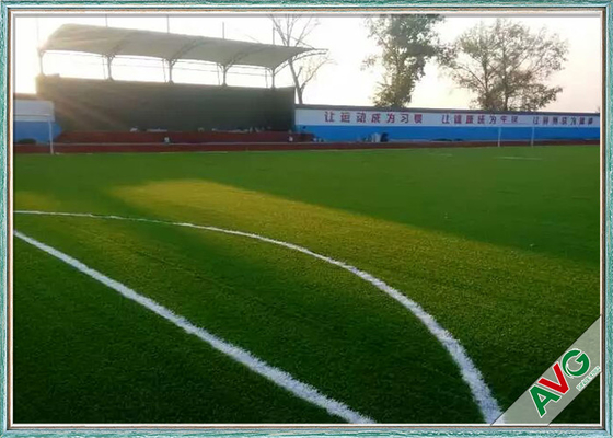 LA CHINE Diamond Monofilament Football Artificial Turf par la plupart d'essai d'abrasion grave pour le terrain de football fournisseur