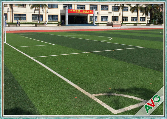 LA CHINE Gazon artificiel du football doux exceptionnel/matériel recyclable de l'herbe 100% fournisseur