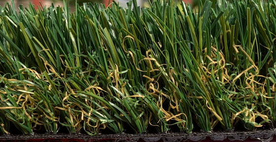 Aménagement du gazon synthétique 20-50mm d'herbe artificielle de jardin fournisseur