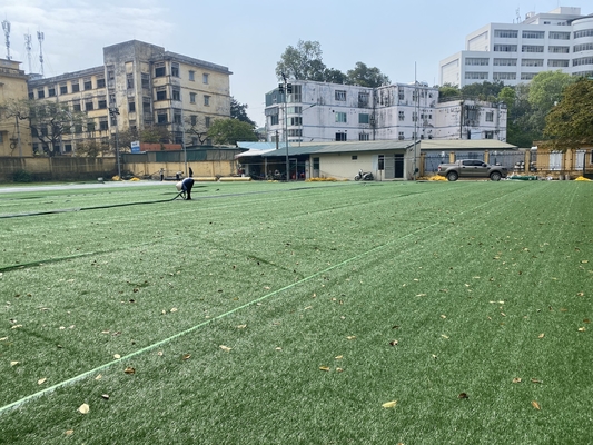 Le football artificiel de but multi engazonnent 45mm pour le terrain de football ISO9001 fournisseur