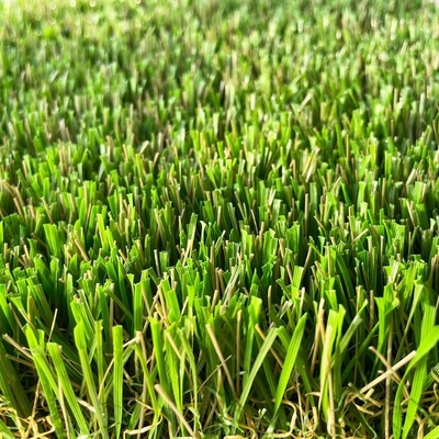 le monofilament 5D bavardent l'herbe synthétique artificielle 10000 Detex pour la piscine fournisseur